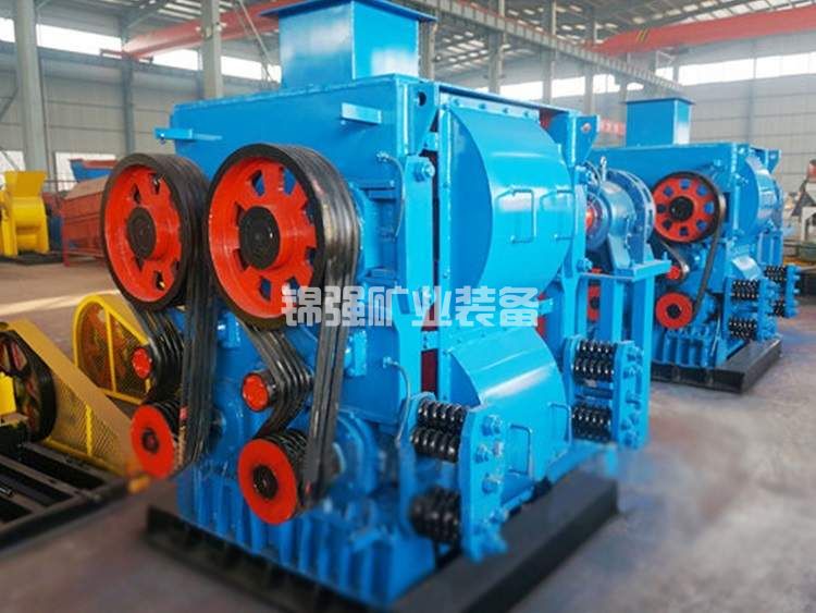 齒輥破碎機(jī)(圖6) 齒輥破碎機(jī)(圖6)